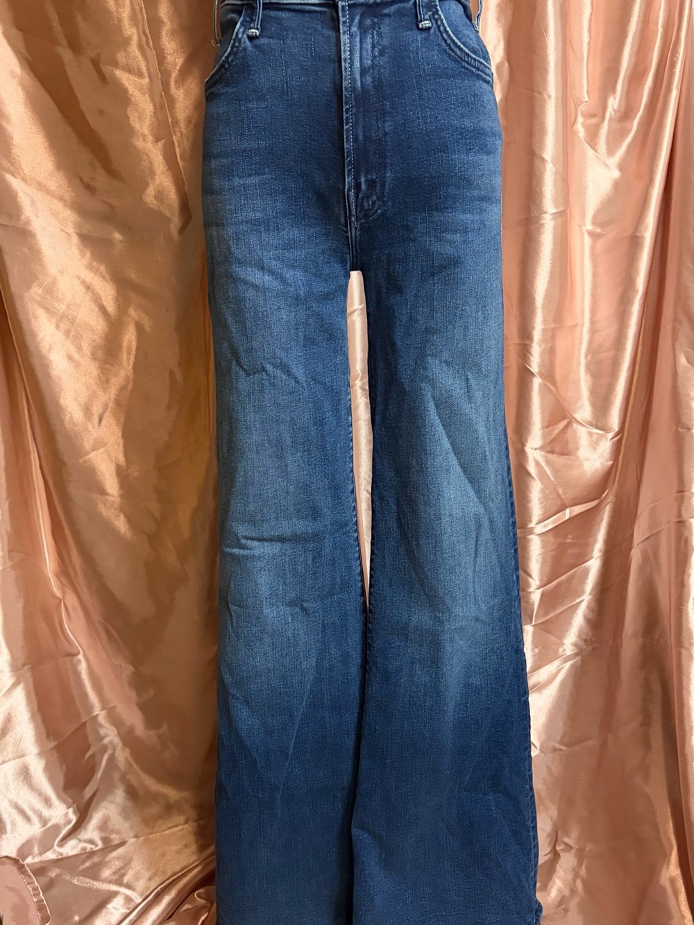 MOTHER The Hustler Roller Sneak Jeans